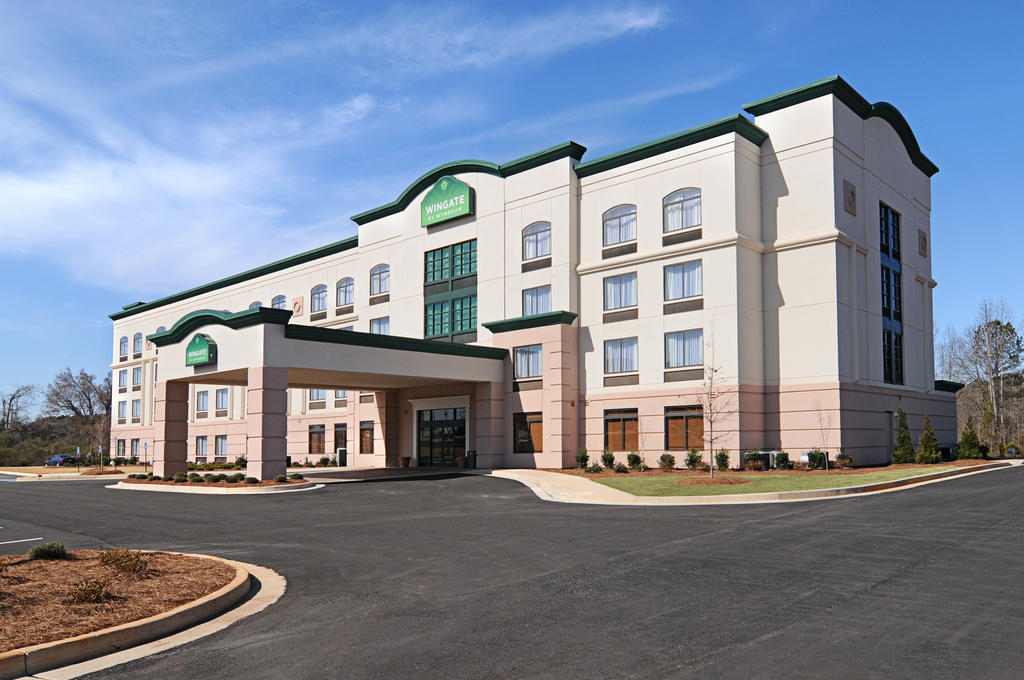 Wingate By Wyndham Lagrange Hotel Exterior photo